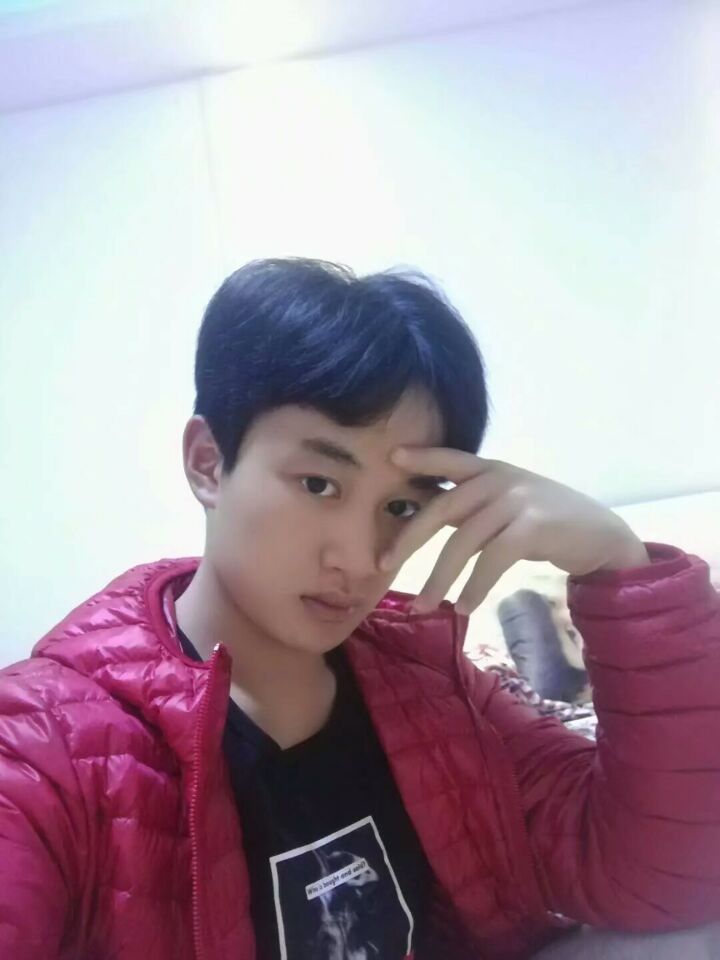 1524033964708038068.jpg 16级学生会主席 龙国俊.jpg