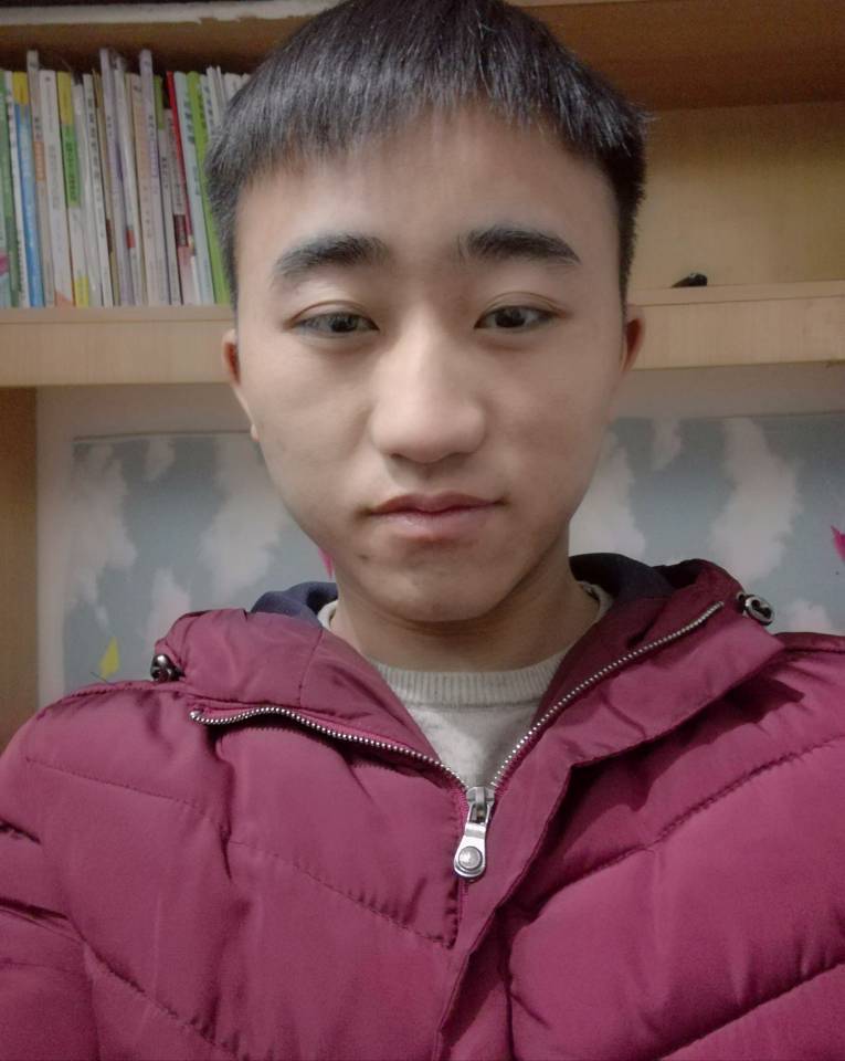 1524035300211009756.jpg 16级学习部副部长 李海银.jpg