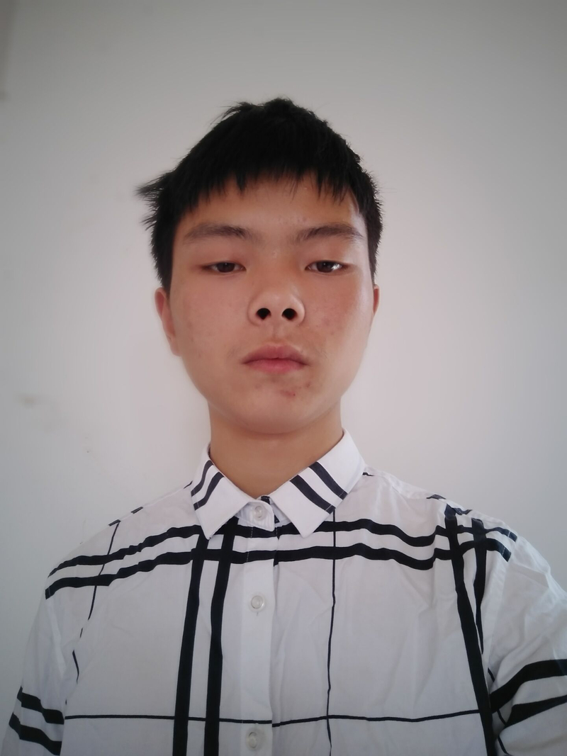 劳卫部部长 杨富铭.jpg